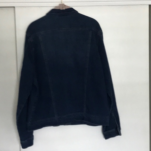 Women's Classic Indigo Jean Jacket - Picture 2 of 5